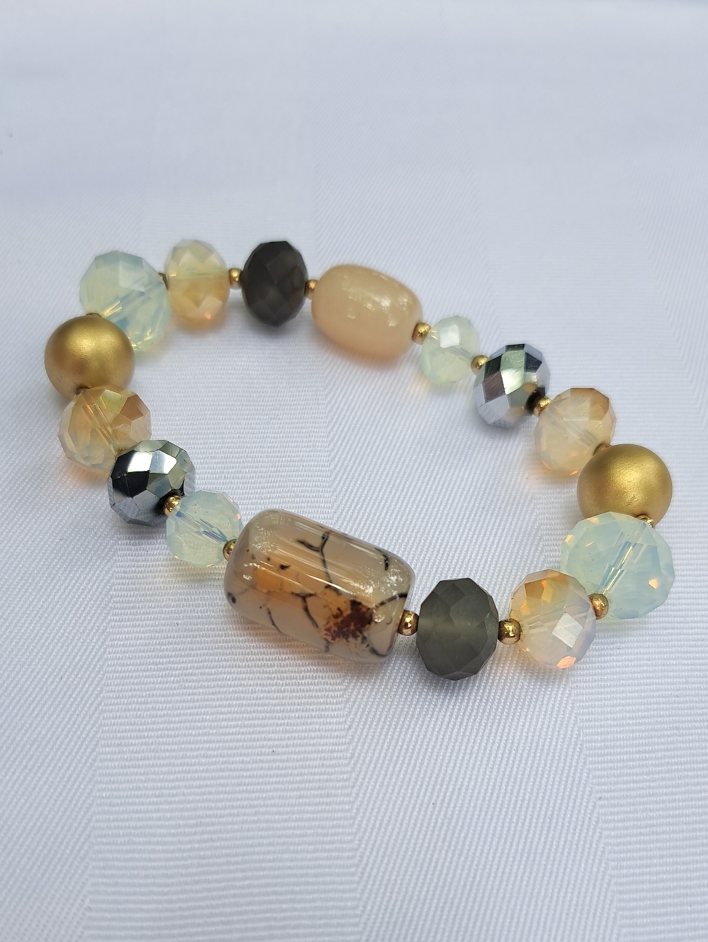 Beautiful Whimiscal Sparkling Beaded Braclet. Fairycore